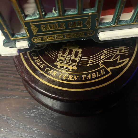 San Francisco Cable Car Turn Table Music Box - Picture 5 of 8